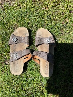 Joseph Seibel sandals, size 9, velcro